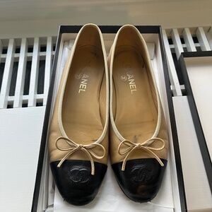 Chanel Black and Beige Ballerina Flats